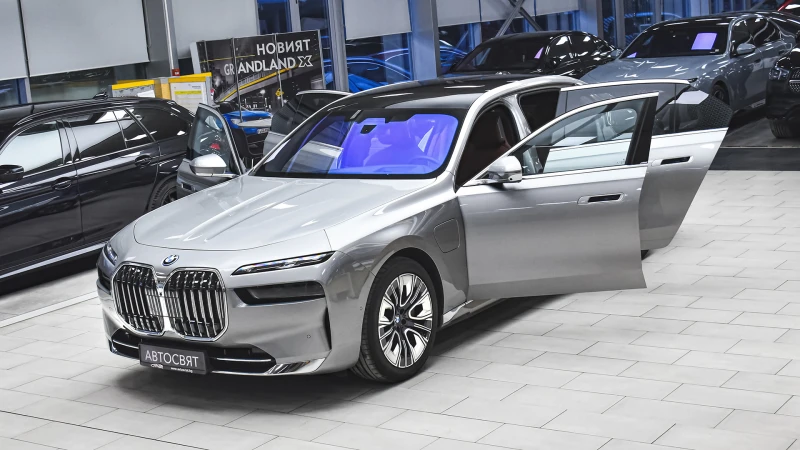 BMW 750 e xDrive Plug-in Hybrid Sportautomatic, снимка 1 - Автомобили и джипове - 49461770