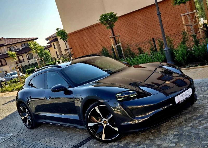 Porsche Taycan 4* CROSS TURISMO* PANO* BOSE* 360CAM* 