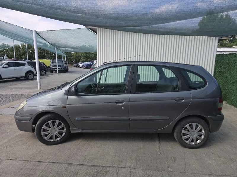 Renault Scenic 1.6  107кс, снимка 7 - Автомобили и джипове - 51364223
