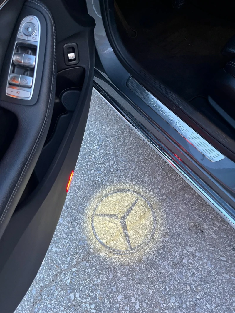 Mercedes-Benz C 300 Facelift, снимка 10 - Автомобили и джипове - 52598131