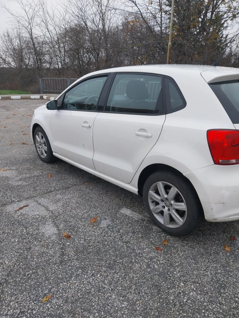 VW Polo 1.6 TDI, снимка 3 - Автомобили и джипове - 52584184