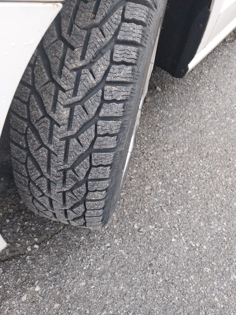 VW Polo 1.6 TDI, снимка 13 - Автомобили и джипове - 52584184