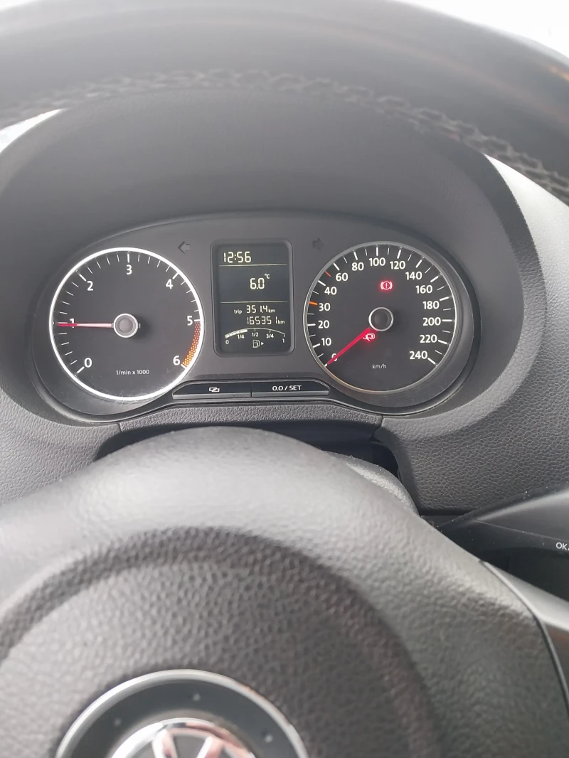 VW Polo 1.6 TDI, снимка 7 - Автомобили и джипове - 52584184