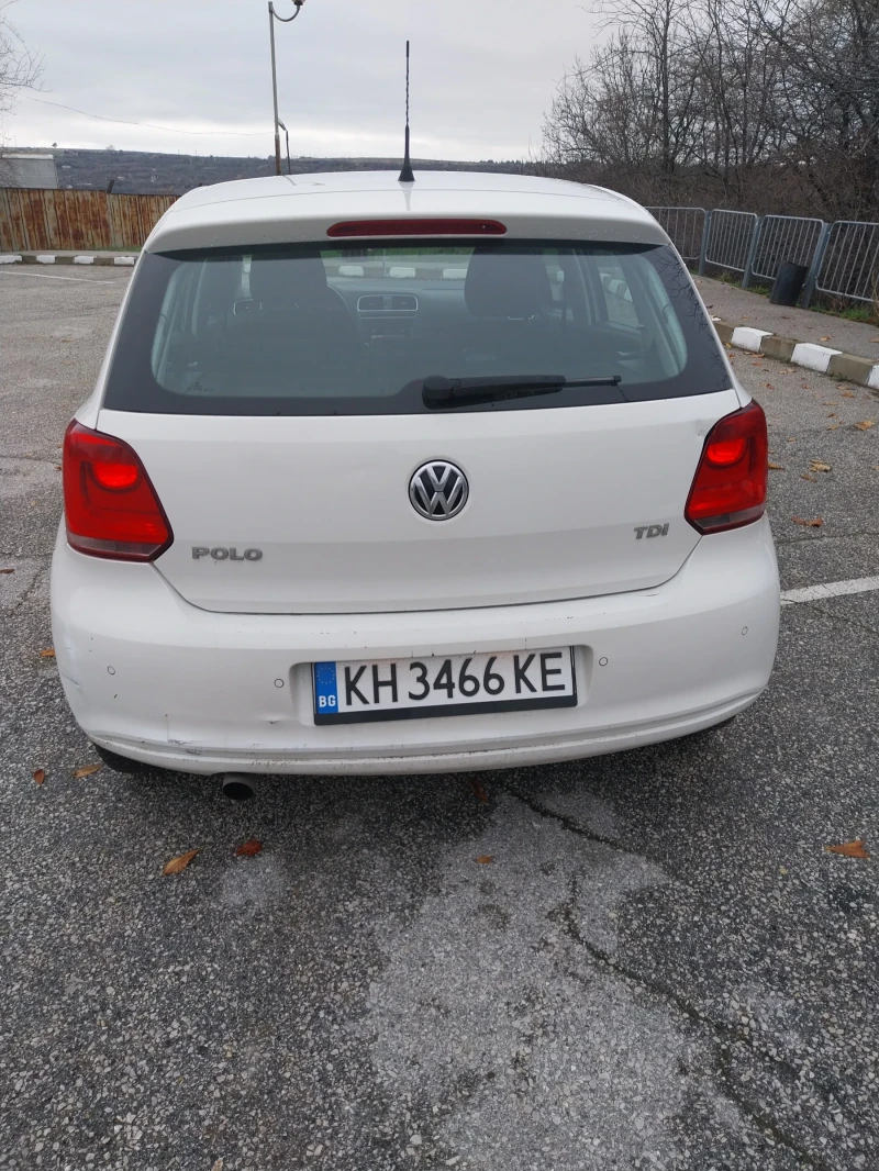 VW Polo 1.6 TDI, снимка 4 - Автомобили и джипове - 52584184