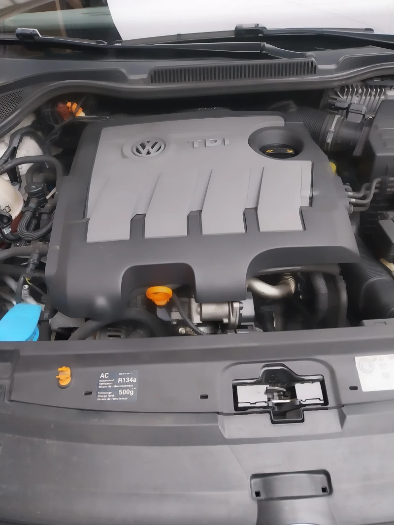 VW Polo 1.6 TDI, снимка 15 - Автомобили и джипове - 52584184