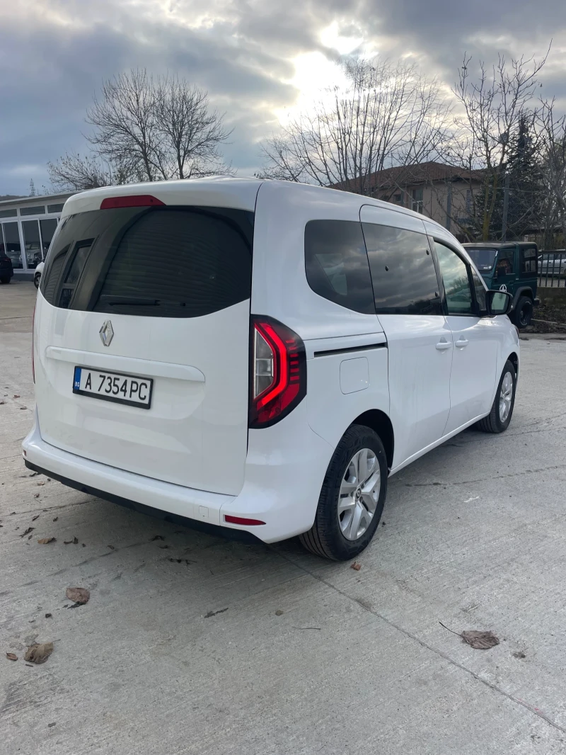 Renault Kangoo 1.5dci-95к.с., снимка 4 - Автомобили и джипове - 52736841