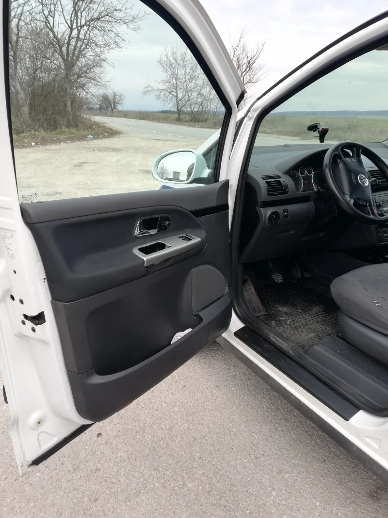 VW Sharan, снимка 4 - Автомобили и джипове - 53055077