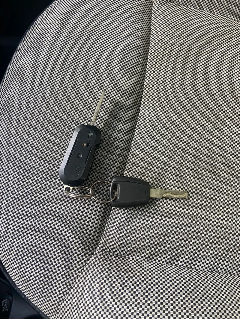 Fiat 500 1.3 BENZIN 70 KN, снимка 10 - Автомобили и джипове - 53142724