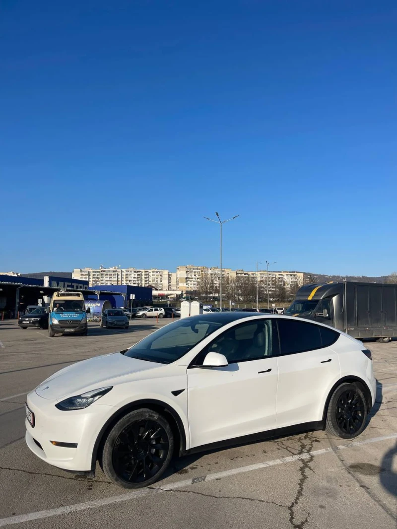 Tesla Model Y, снимка 11 - Автомобили и джипове - 53329661