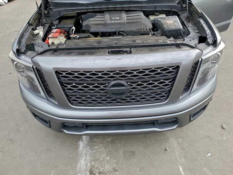 Nissan Teana 5.6L 8 Rear-wheel drive, снимка 3 - Автомобили и джипове - 52904761