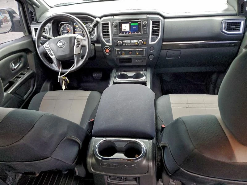 Nissan Teana 5.6L 8 Rear-wheel drive, снимка 10 - Автомобили и джипове - 52904761