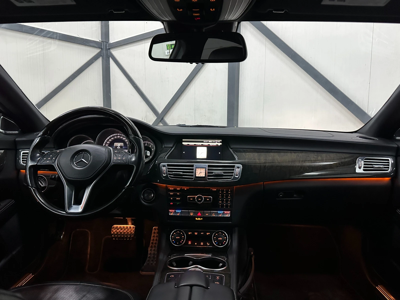 Mercedes-Benz CLS 550 * AMG* 4MATIC* * DISTRONIC*  | Mobile.bg   11