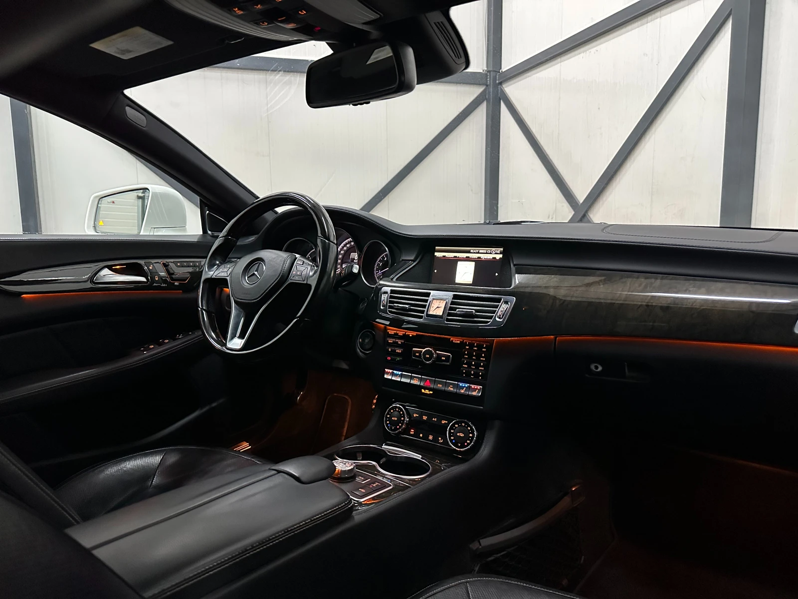 Mercedes-Benz CLS 550 * AMG* 4MATIC* ОБДУХ* DISTRONIC*  - изображение 10