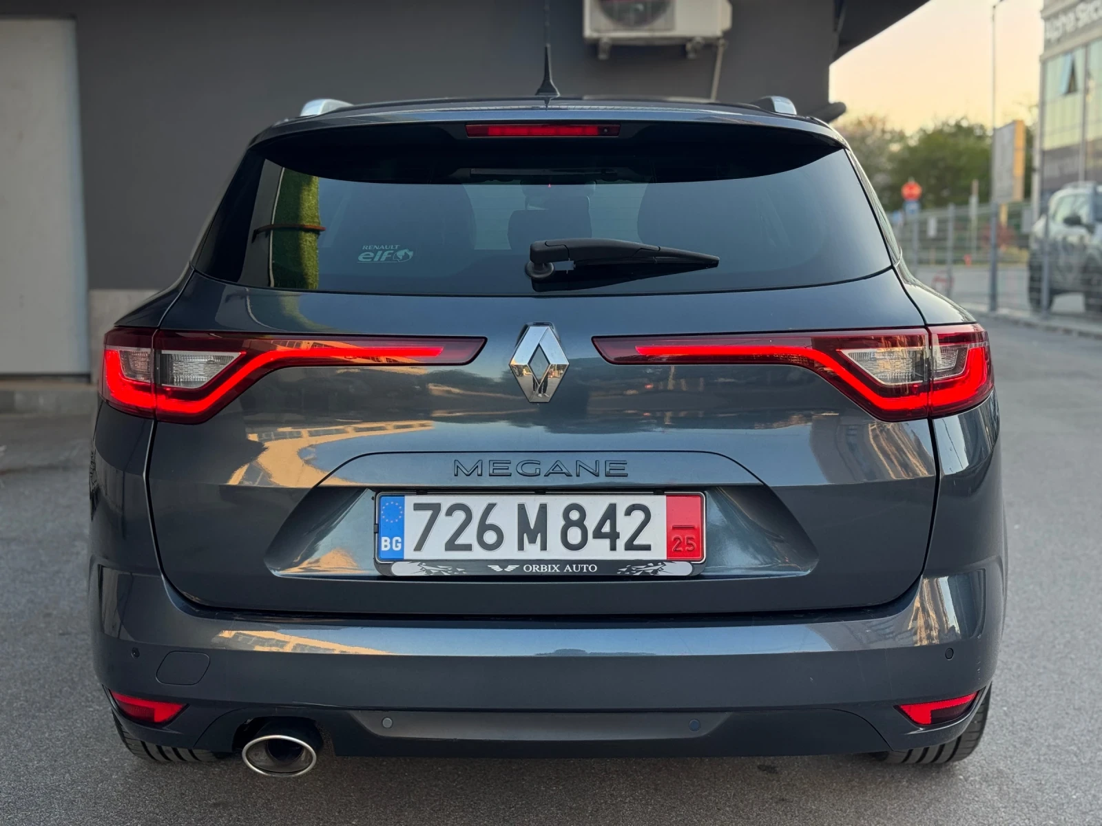 Renault Megane 1.5dci INTENS /// ВЪРНАТ ОТ ЛИЗИНГ// ГАРАНЦИЯ - изображение 3