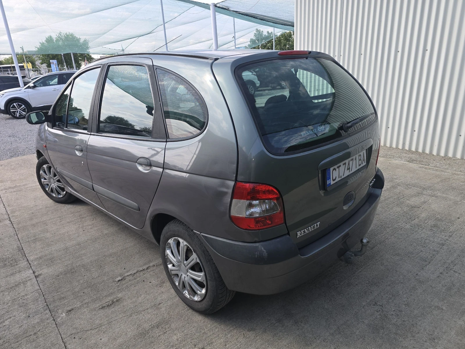 Renault Scenic 1.6  107кс - изображение 6