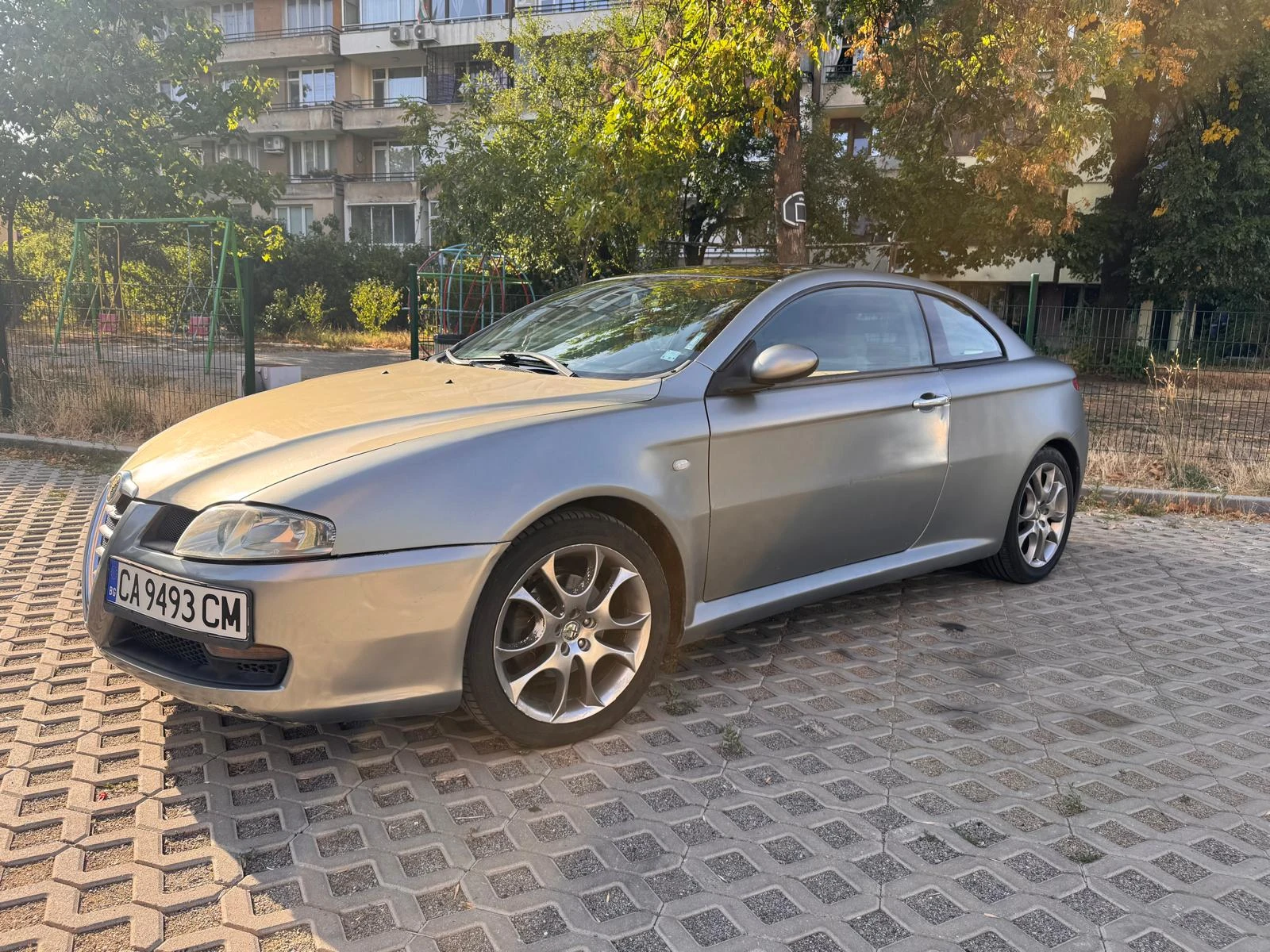 Alfa Romeo Gt 1.9JTDm - изображение 4
