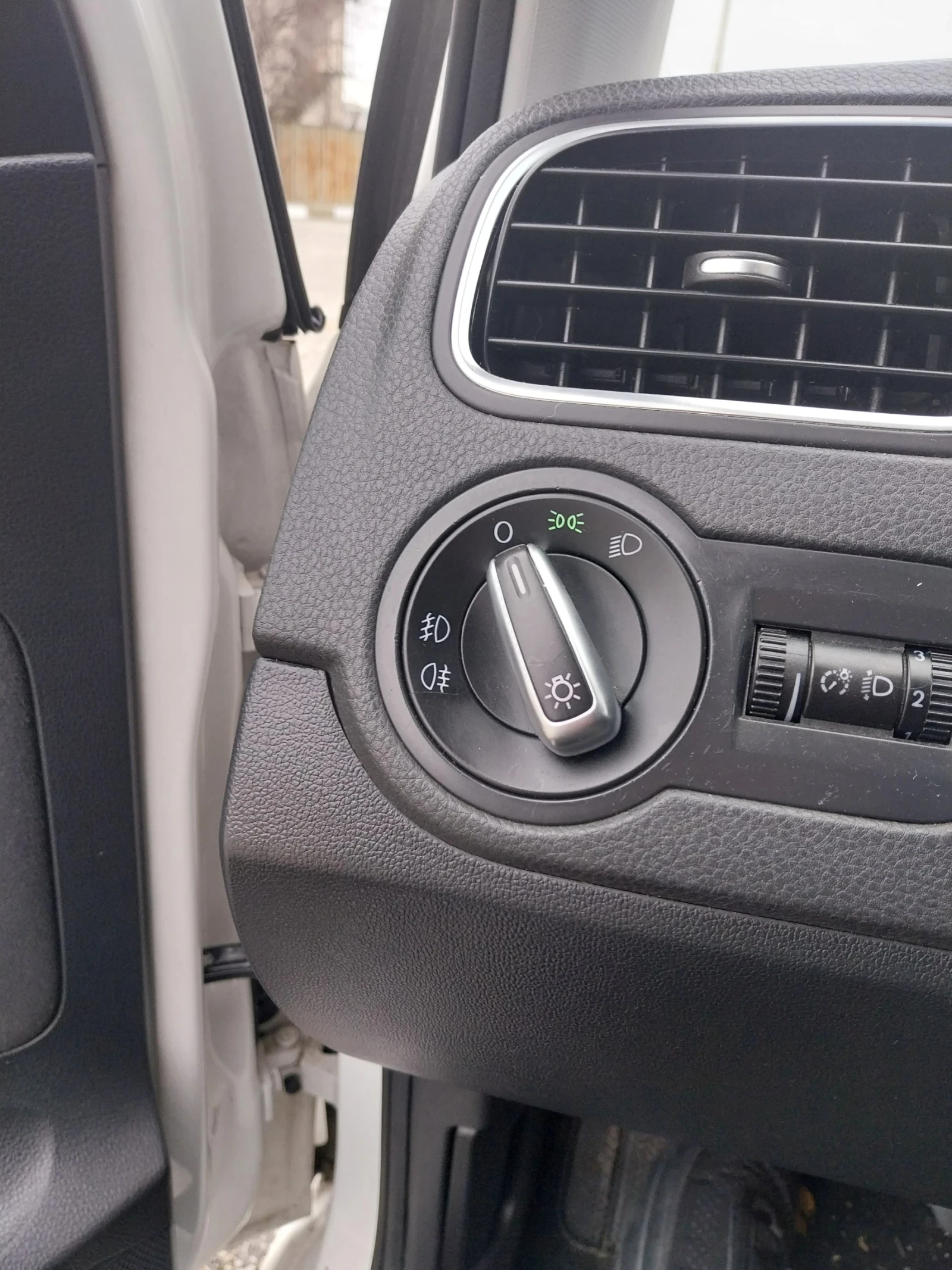 VW Polo 1.6 TDI - изображение 9