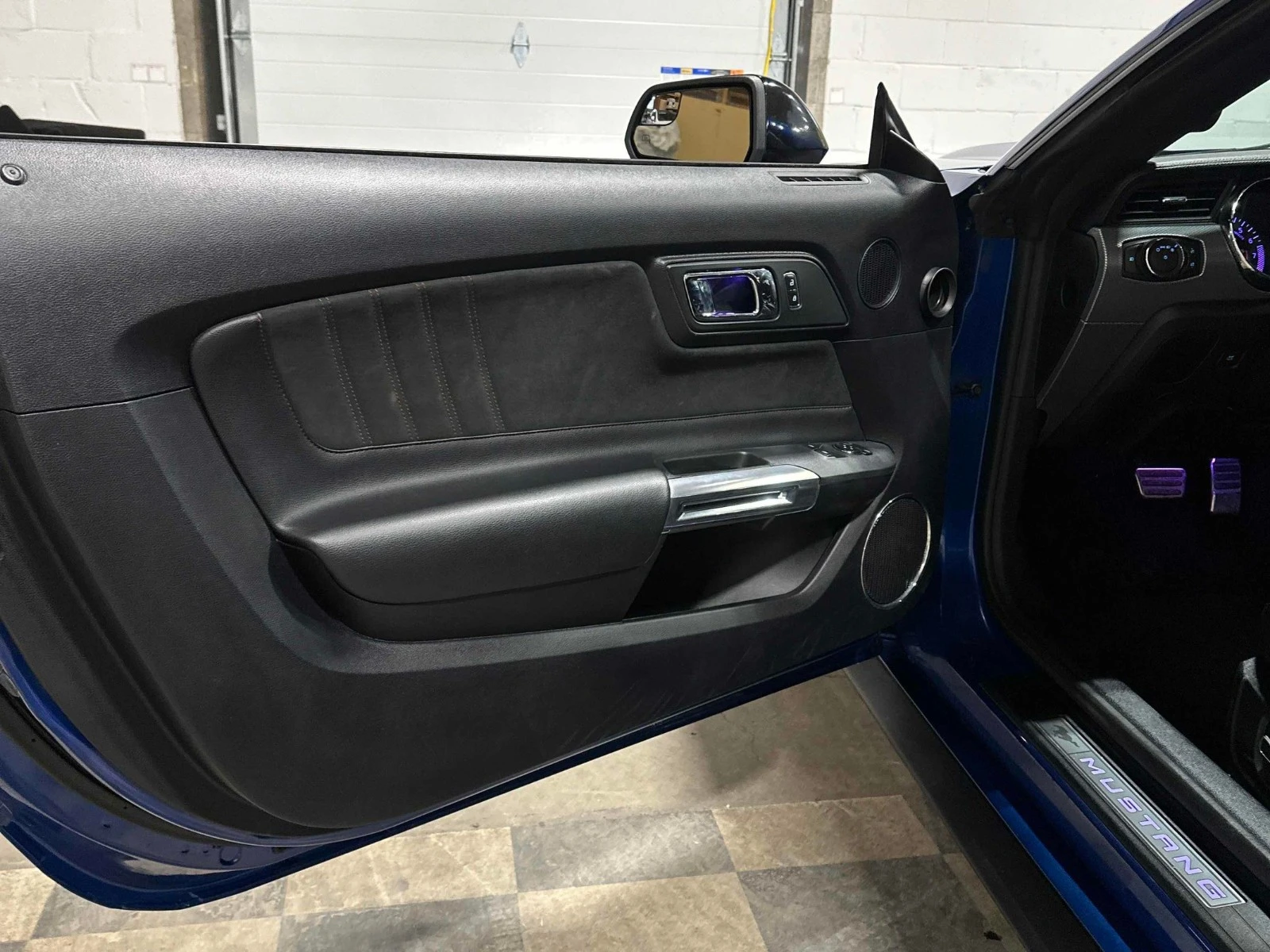 Ford Mustang GT CARFAX АВТО КРЕДИТ  - изображение 10