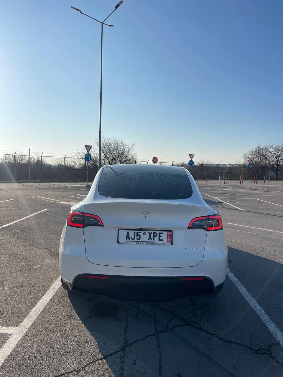 Tesla Model Y  - изображение 7