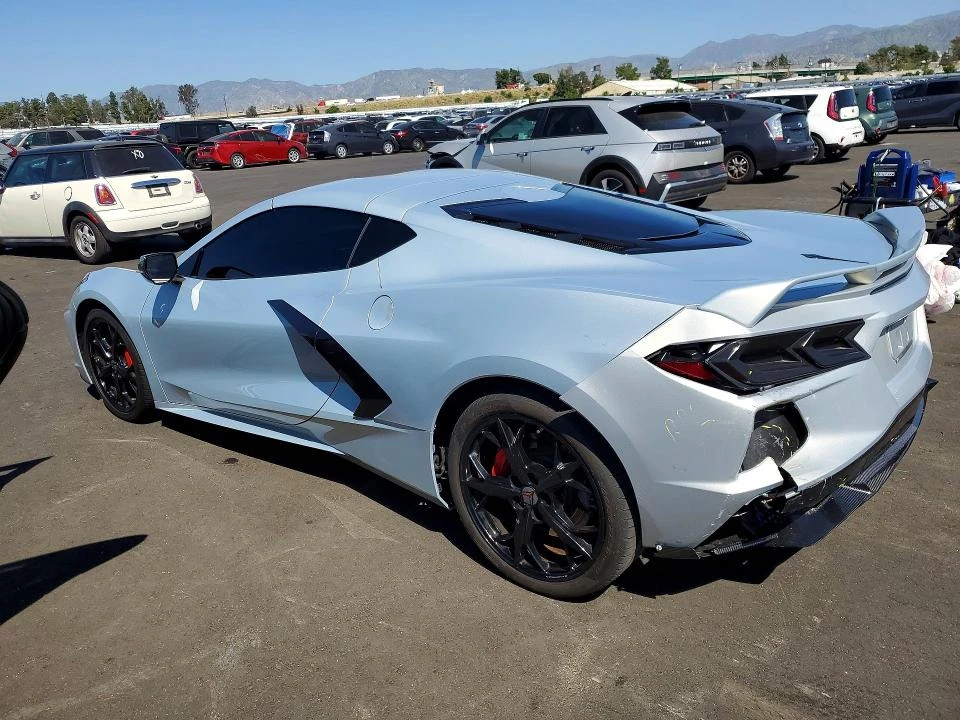 Chevrolet Corvette STINGRAY 1LT - изображение 4