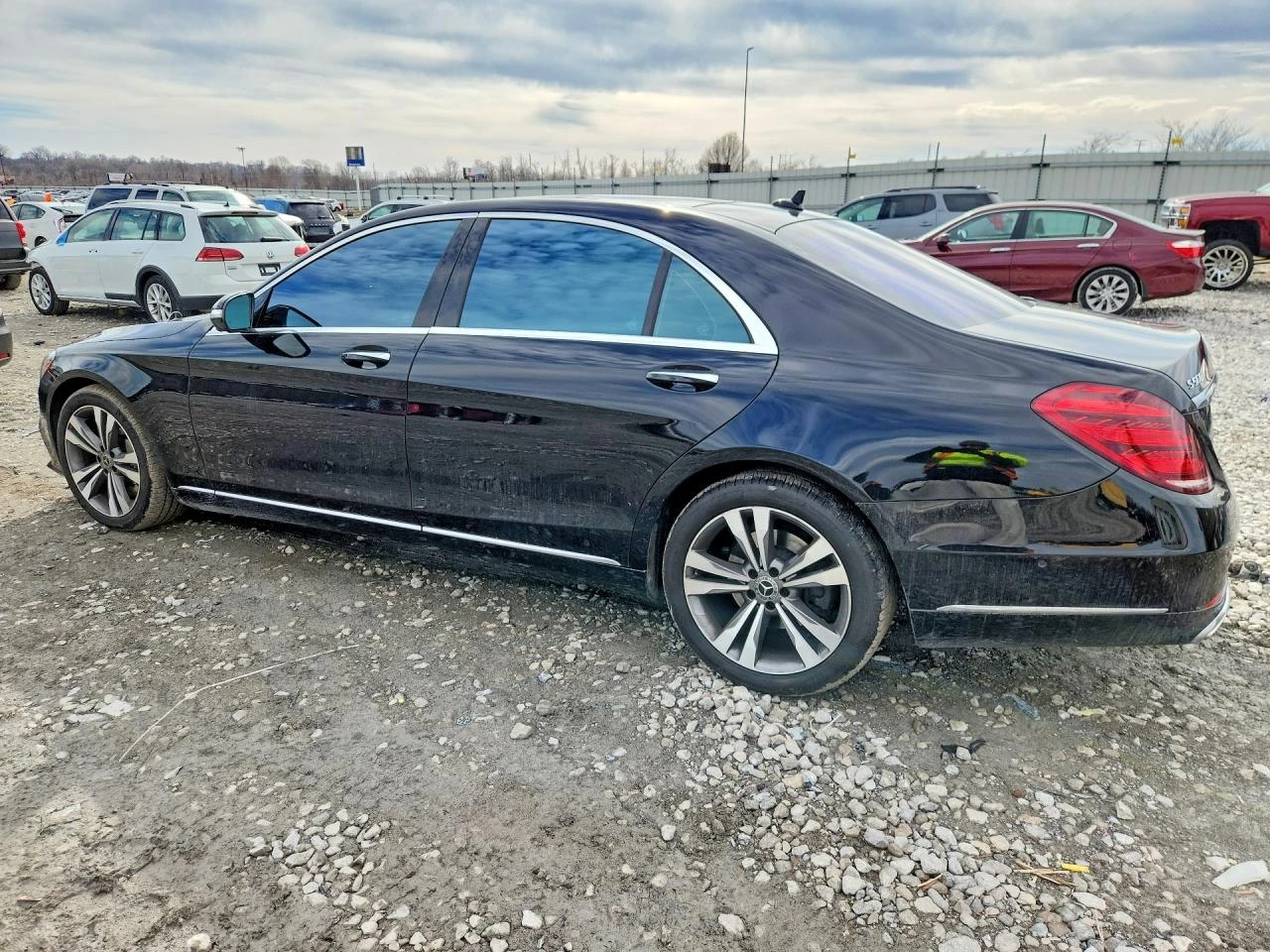 Mercedes-Benz S 560 4.0l 4Matic, снимка 2 - Автомобили и джипове - 53916214