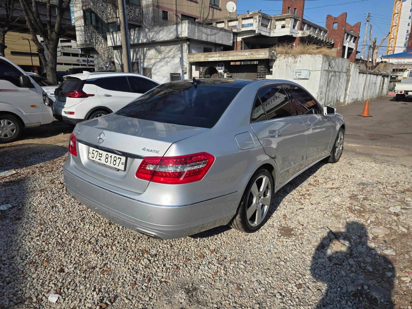 Mercedes-Benz E 350, снимка 4 - Автомобили и джипове - 54059008