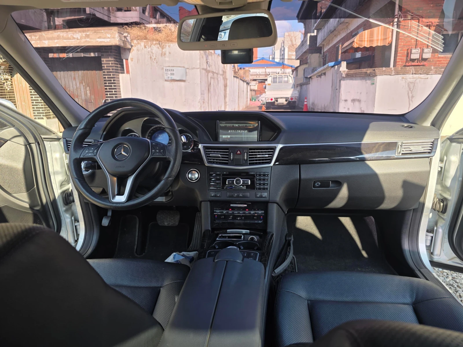 Mercedes-Benz E 350, снимка 9 - Автомобили и джипове - 54059008