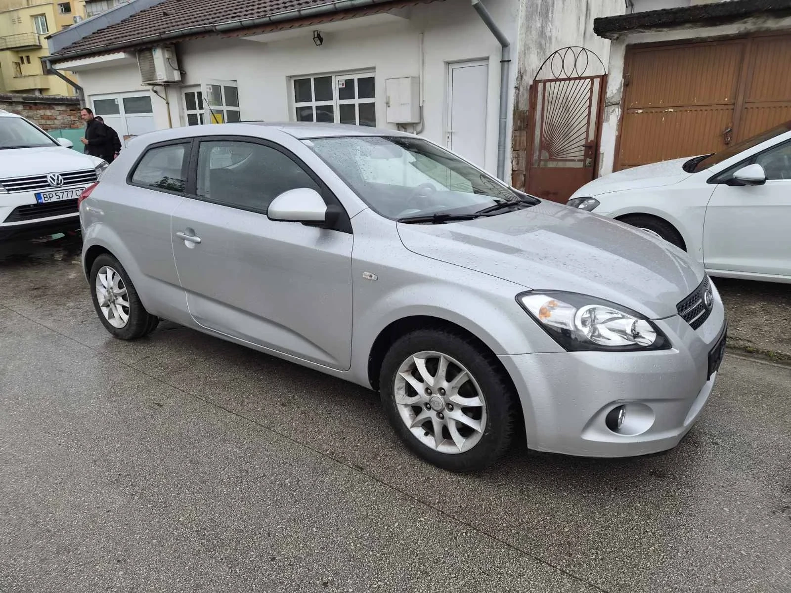 Kia Ceed 1.4, снимка 2 - Автомобили и джипове - 54622729
