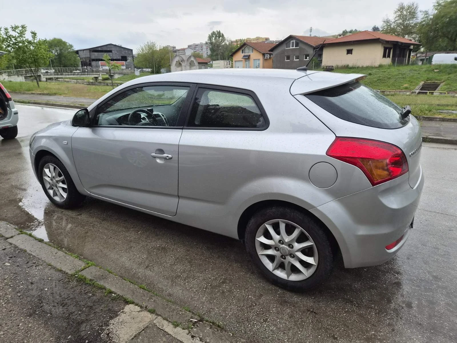 Kia Ceed 1.4, снимка 4 - Автомобили и джипове - 54622729