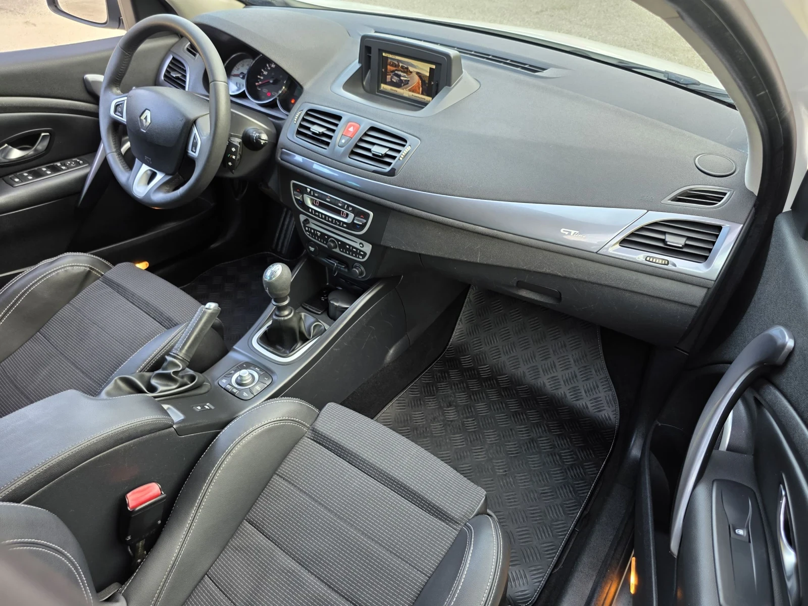 Renault Megane 1.5DCI-110к.с* * * GT-LINE* * , снимка 11 - Автомобили и джипове - 55108565