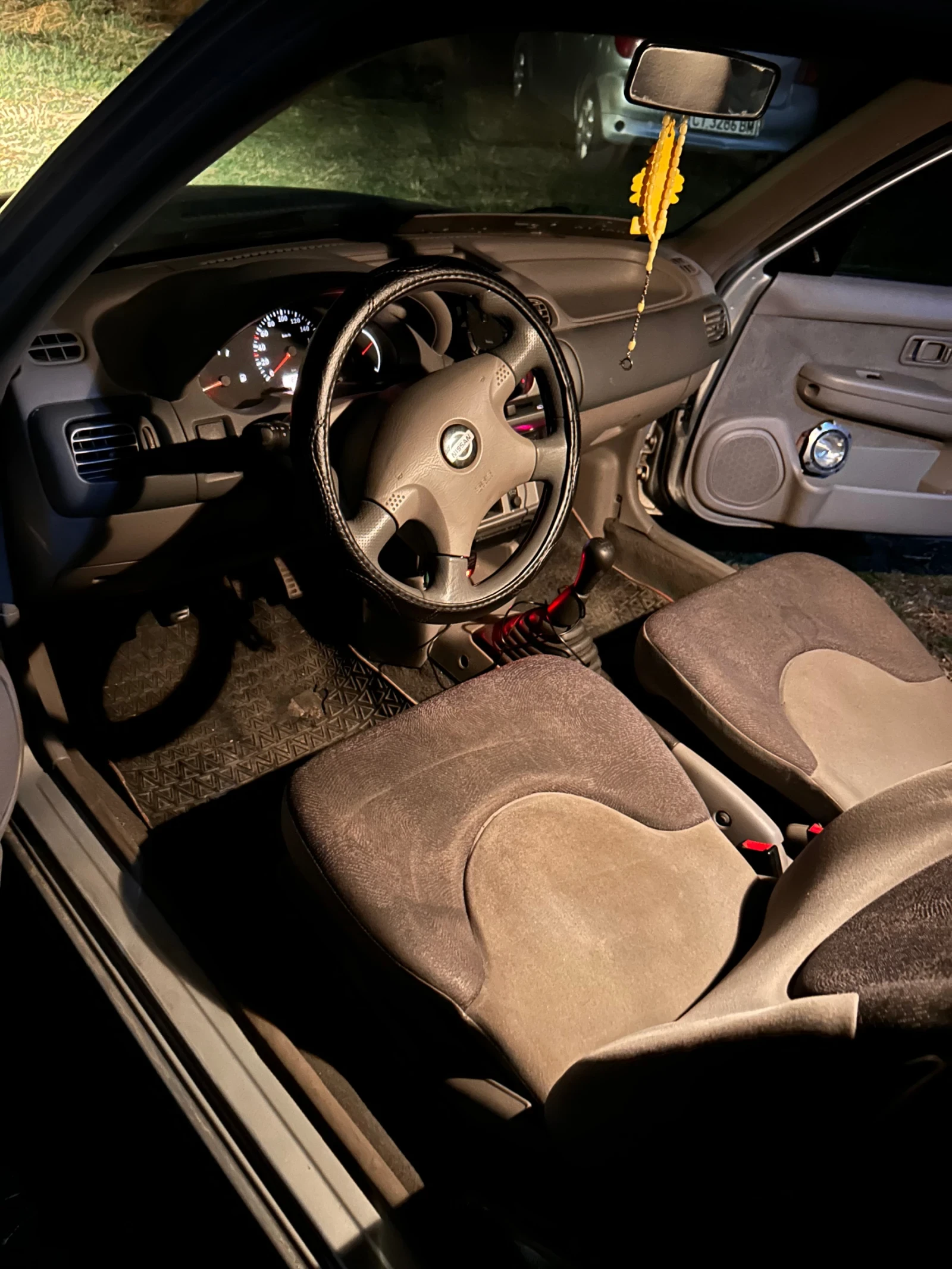 Nissan Micra 1.0, снимка 2 - Автомобили и джипове - 55409494