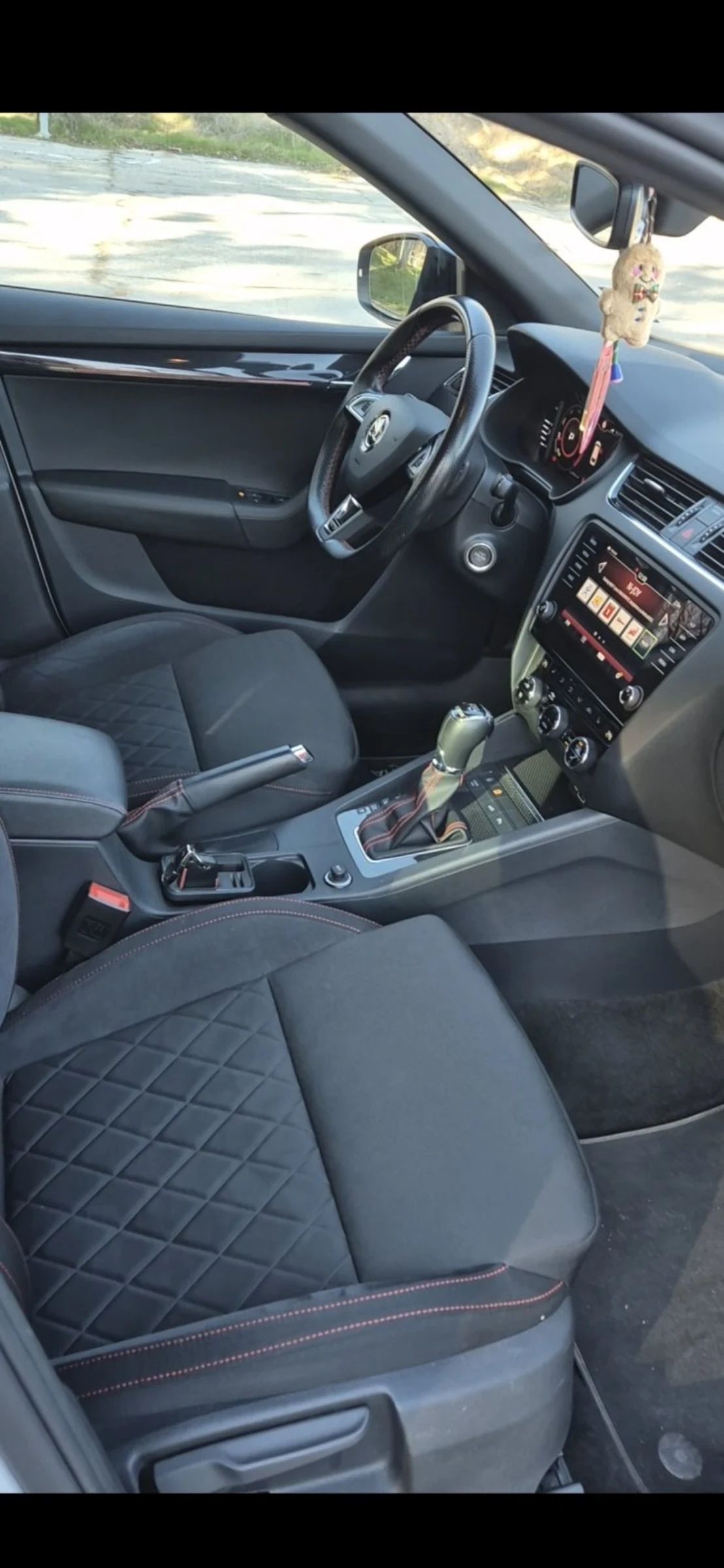 Skoda Octavia VRS 2.0 TDI 184k.c 4?4 DSG DIGITAL, снимка 11 - Автомобили и джипове - 55420153