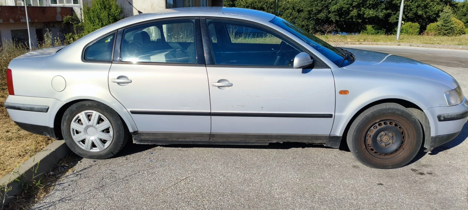 VW Passat, снимка 6 - Автомобили и джипове - 55682423