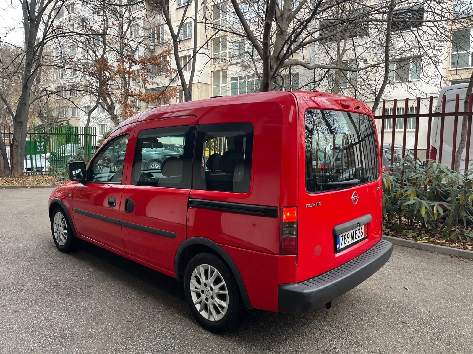 Opel Combo 1.7 CDTI, снимка 4 - Автомобили и джипове - 56560094