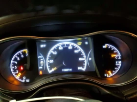Jeep Grand cherokee OVERLAND* DISTRONIC* ОБДУХВАНЕ* PANOROOF* CAMERA*  - 11600 € / 22687.63 лв. - 37035483 11