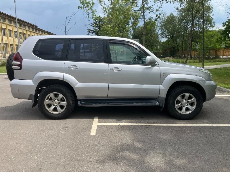 Toyota Land cruiser 3.0, снимка 3 - Автомобили и джипове - 46525586