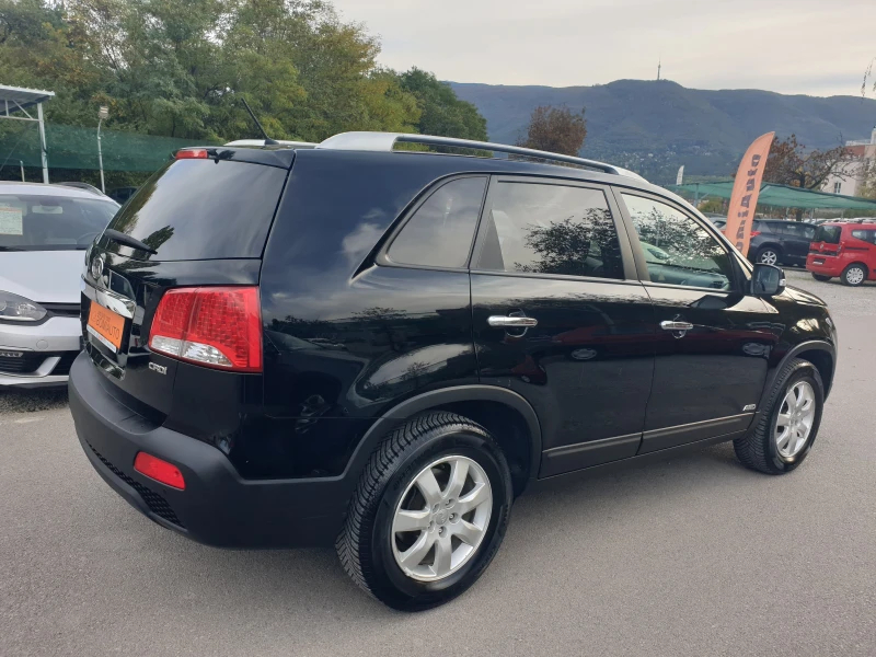 Kia Sorento 2.2CRDi* 4X4* EURO5A* KLIMATRONIK* , снимка 4 - Автомобили и джипове - 47621187