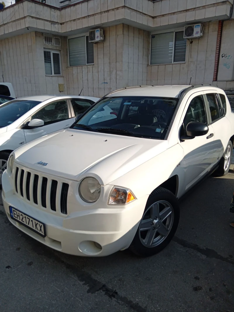 Jeep Compass, снимка 1 - Автомобили и джипове - 47970905