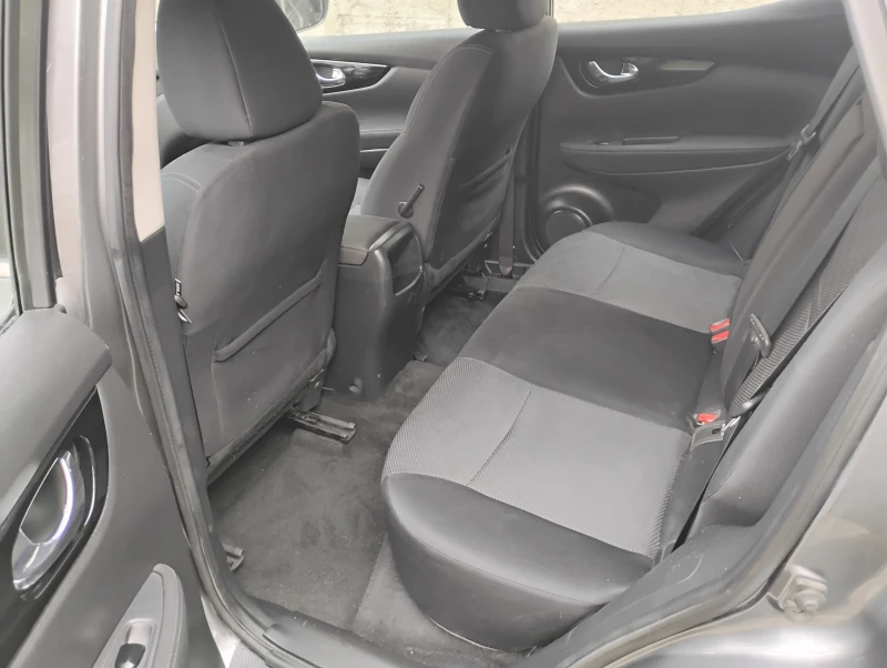 Nissan Qashqai 1, 2 DIG, снимка 10 - Автомобили и джипове - 52443431