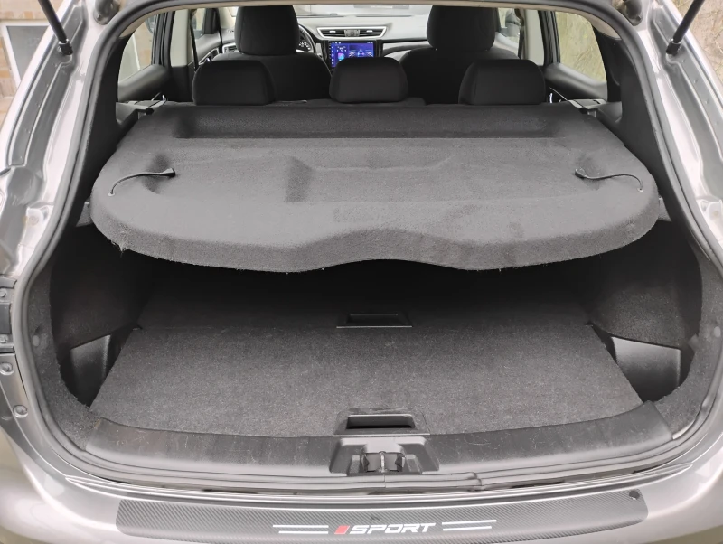 Nissan Qashqai 1, 2 DIG, снимка 11 - Автомобили и джипове - 52443431