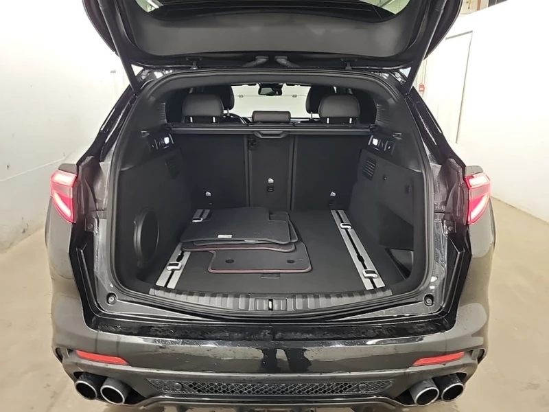 Alfa Romeo Stelvio * QUADRIFOGLIO * CARFAX * БЕЗ ПЪРВОНАЧАЛНА ВНОСКА, снимка 6 - Автомобили и джипове - 52919350