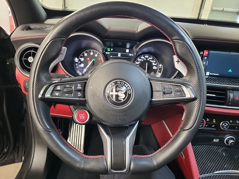 Alfa Romeo Stelvio * QUADRIFOGLIO * CARFAX * БЕЗ ПЪРВОНАЧАЛНА ВНОСКА, снимка 12 - Автомобили и джипове - 52919350