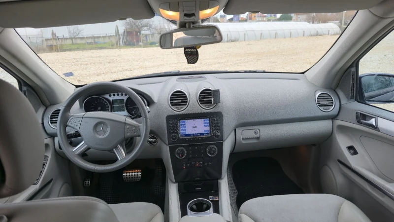 Mercedes-Benz ML 320 4MATIC, снимка 11 - Автомобили и джипове - 53052060