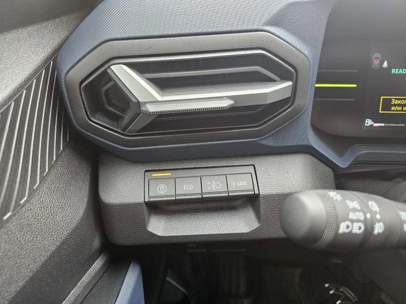 Dacia Duster 1.6 full hybrid, снимка 9 - Автомобили и джипове - 55064282