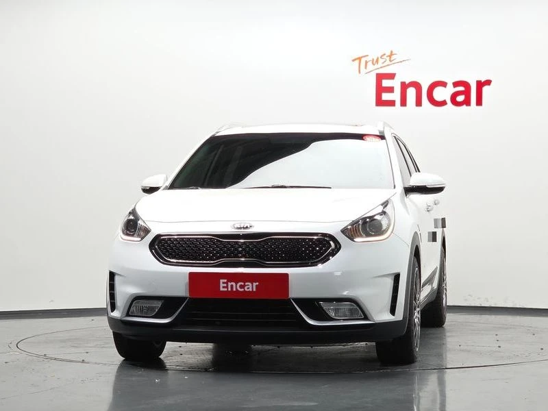 Kia Niro, снимка 3 - Автомобили и джипове - 56203837