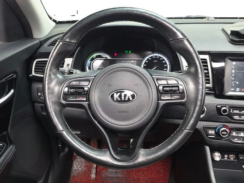 Kia Niro, снимка 13 - Автомобили и джипове - 56203837