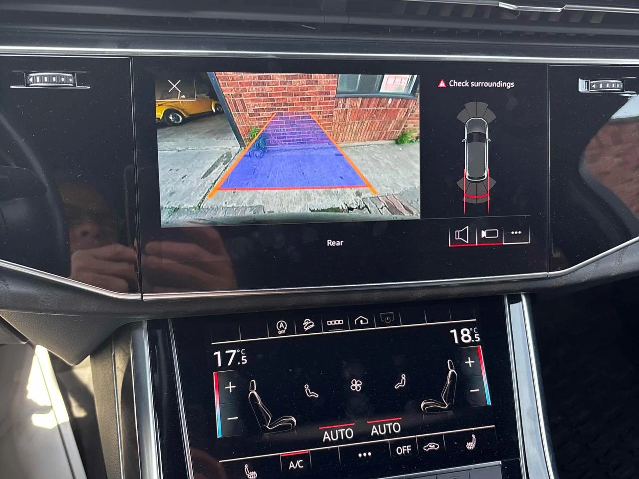 Audi Q7 Komfort* Авто финансиране* Карфакс - изображение 10