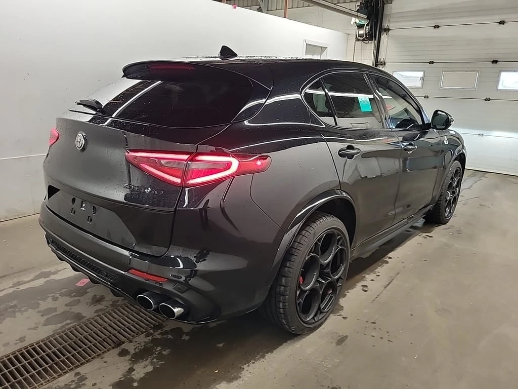 Alfa Romeo Stelvio * QUADRIFOGLIO * CARFAX * БЕЗ ПЪРВОНАЧАЛНА ВНОСКА - изображение 4