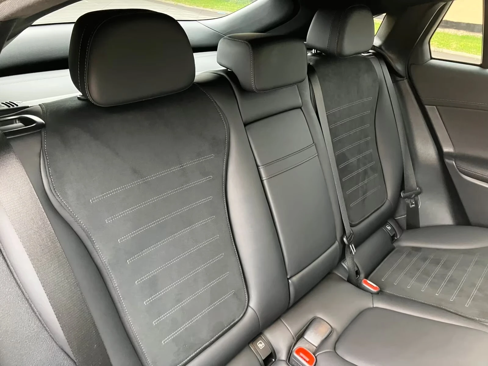 Mercedes-Benz GLC 300 /4-MATIC/AMG/COUPE/PANO/MEMORY/360/KEYLESS/, снимка 9 - Автомобили и джипове - 54148600