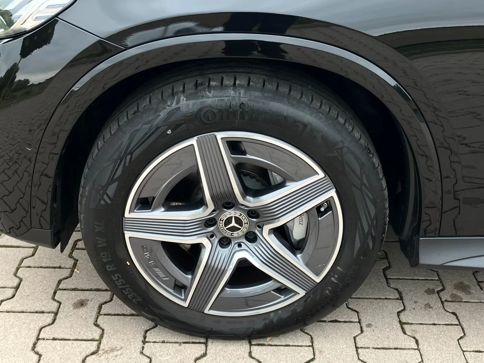 Mercedes-Benz GLC 300 /4-MATIC/AMG/COUPE/PANO/MEMORY/360/KEYLESS/, снимка 4 - Автомобили и джипове - 54148600